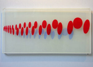 Objets de silence, 2009 Une suite d’œuvres uniques. Ci-contre, un “Coupe-vent”, sérigraphie aquarellée sur soie. Format : 50 x 98,5 cm.